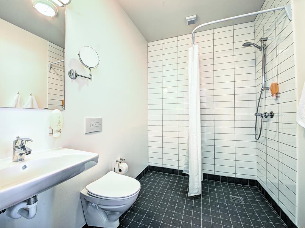 Ronne Hotel Room photo